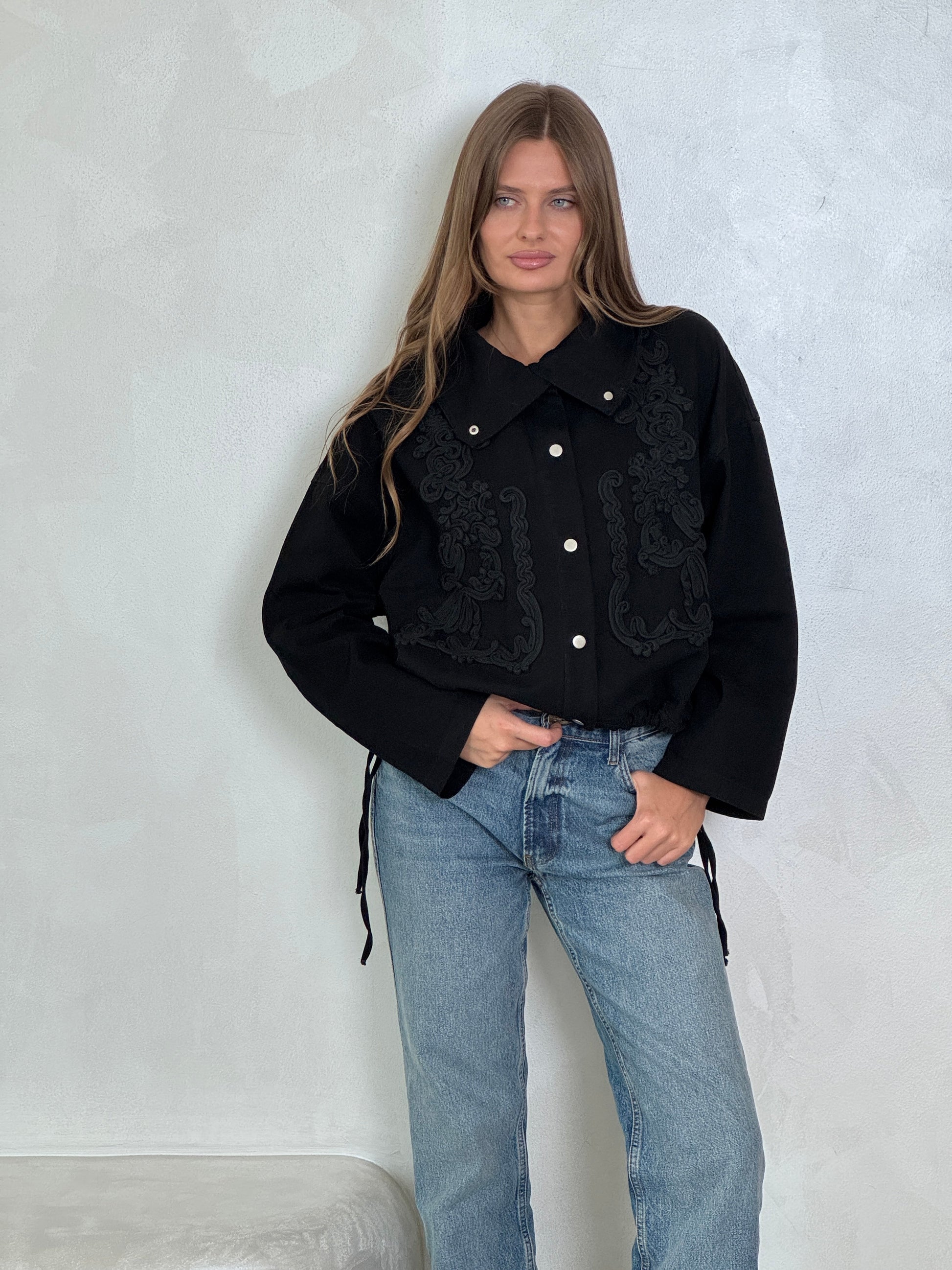 Black embroidery jacket - ROXO