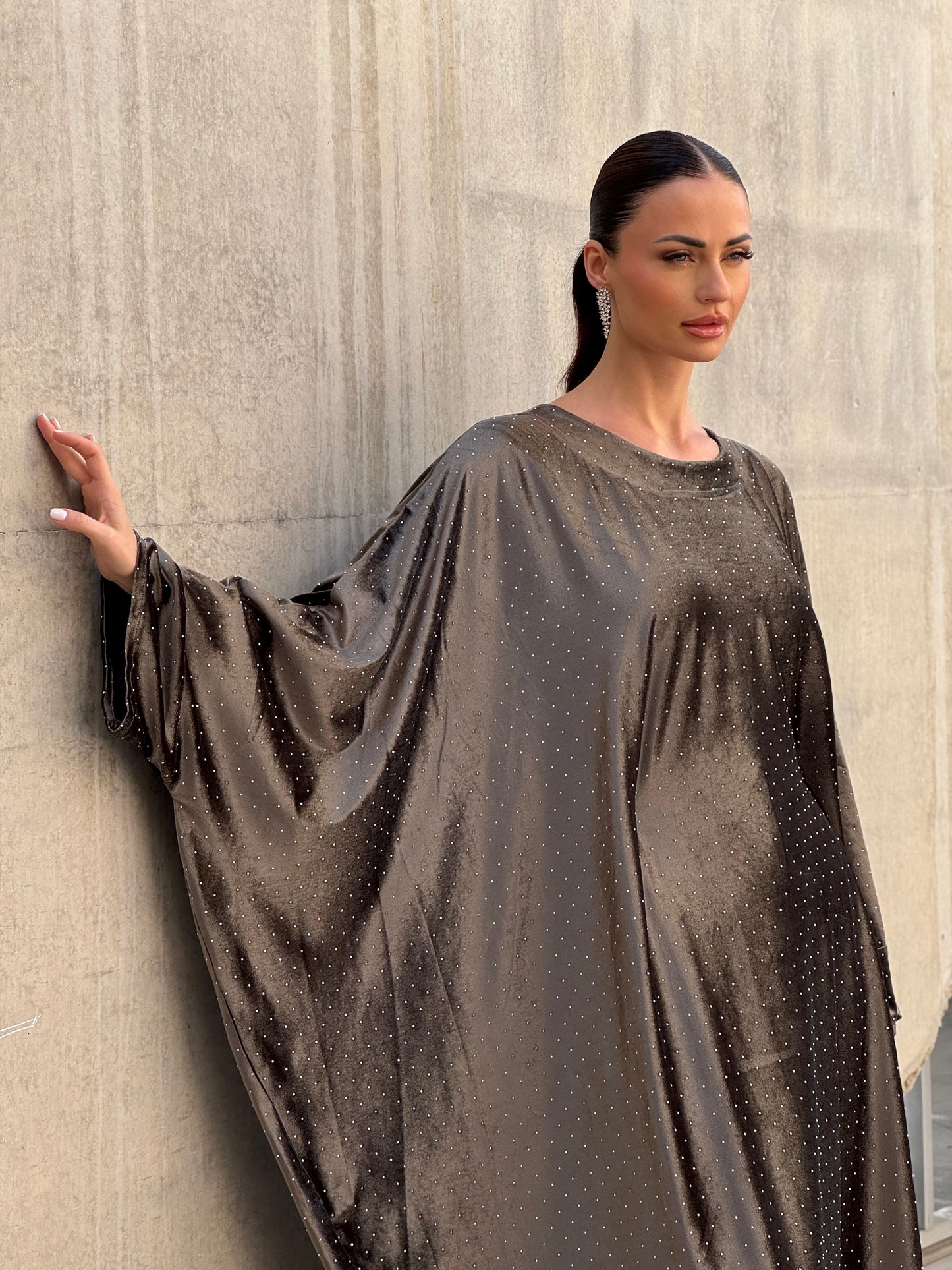 Crystals velvet kaftan in olive green - ROXO