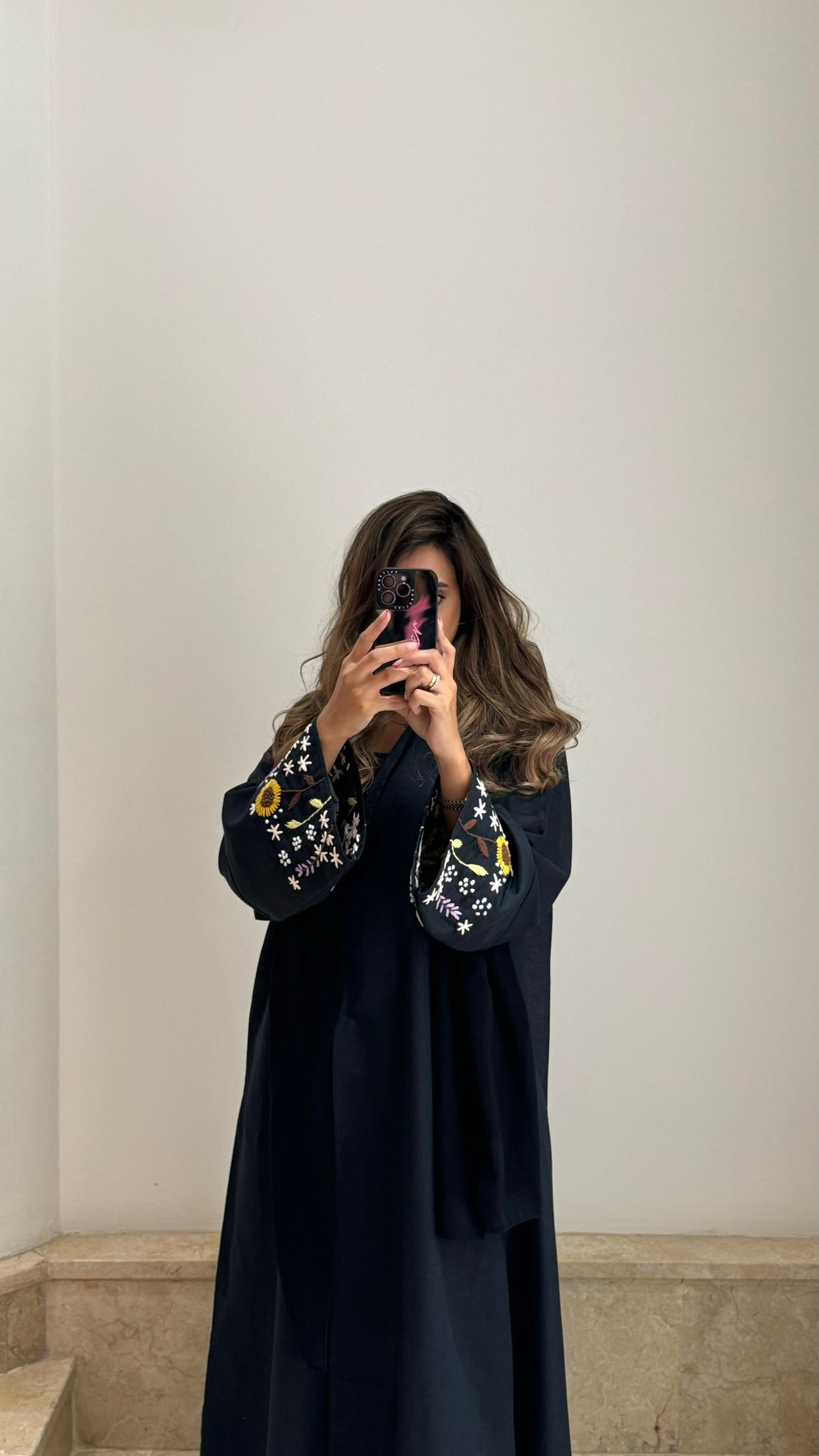 Demure Abaya in black π»πͺ»π· - ROXO