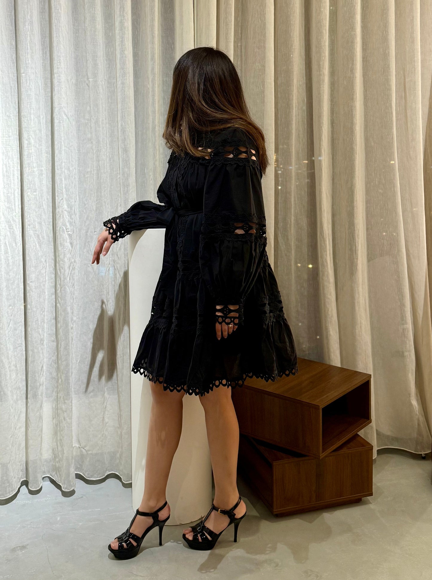 On the clouds dress ☁️ black - ROXO