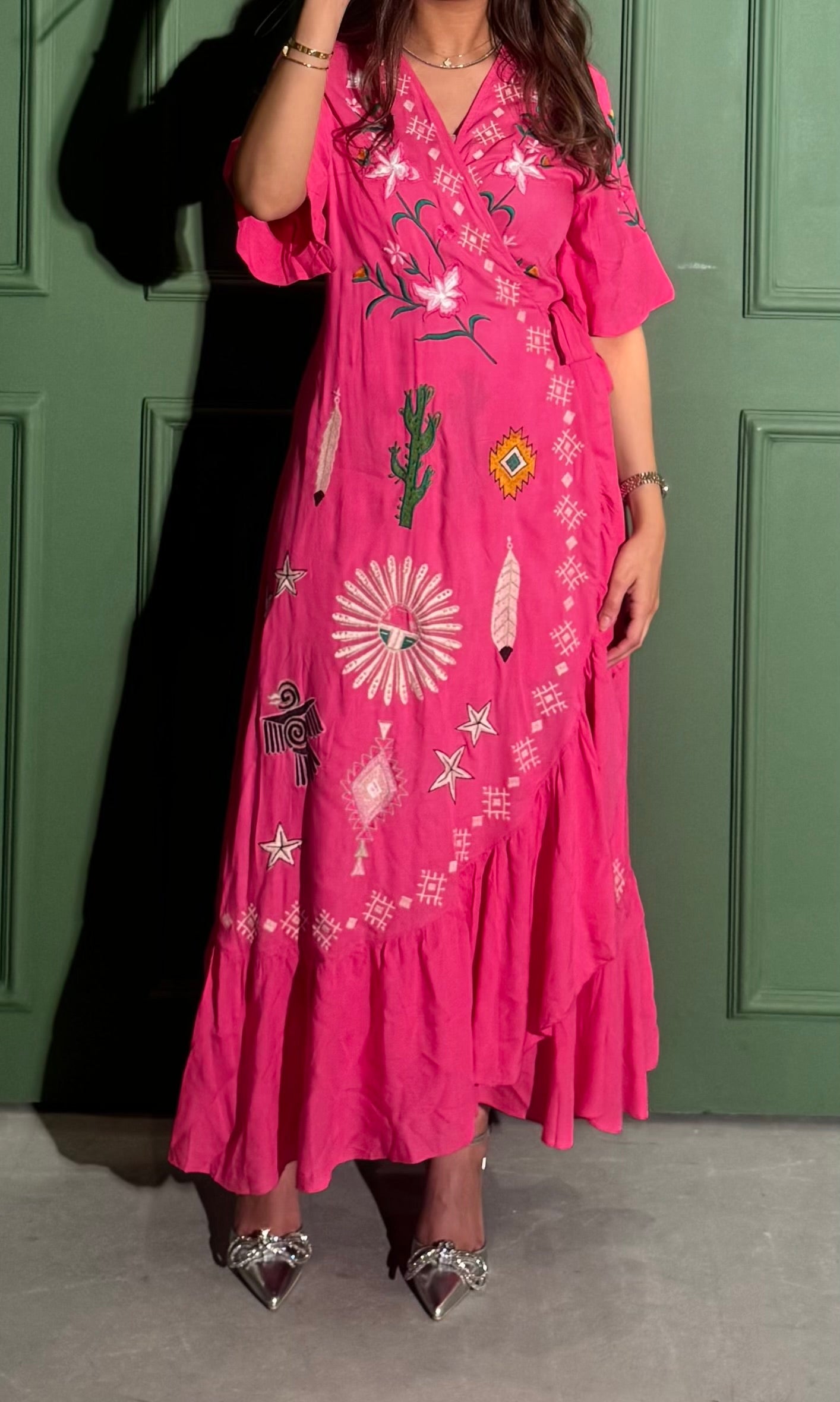 Pink desert - hand embroidery - ROXO