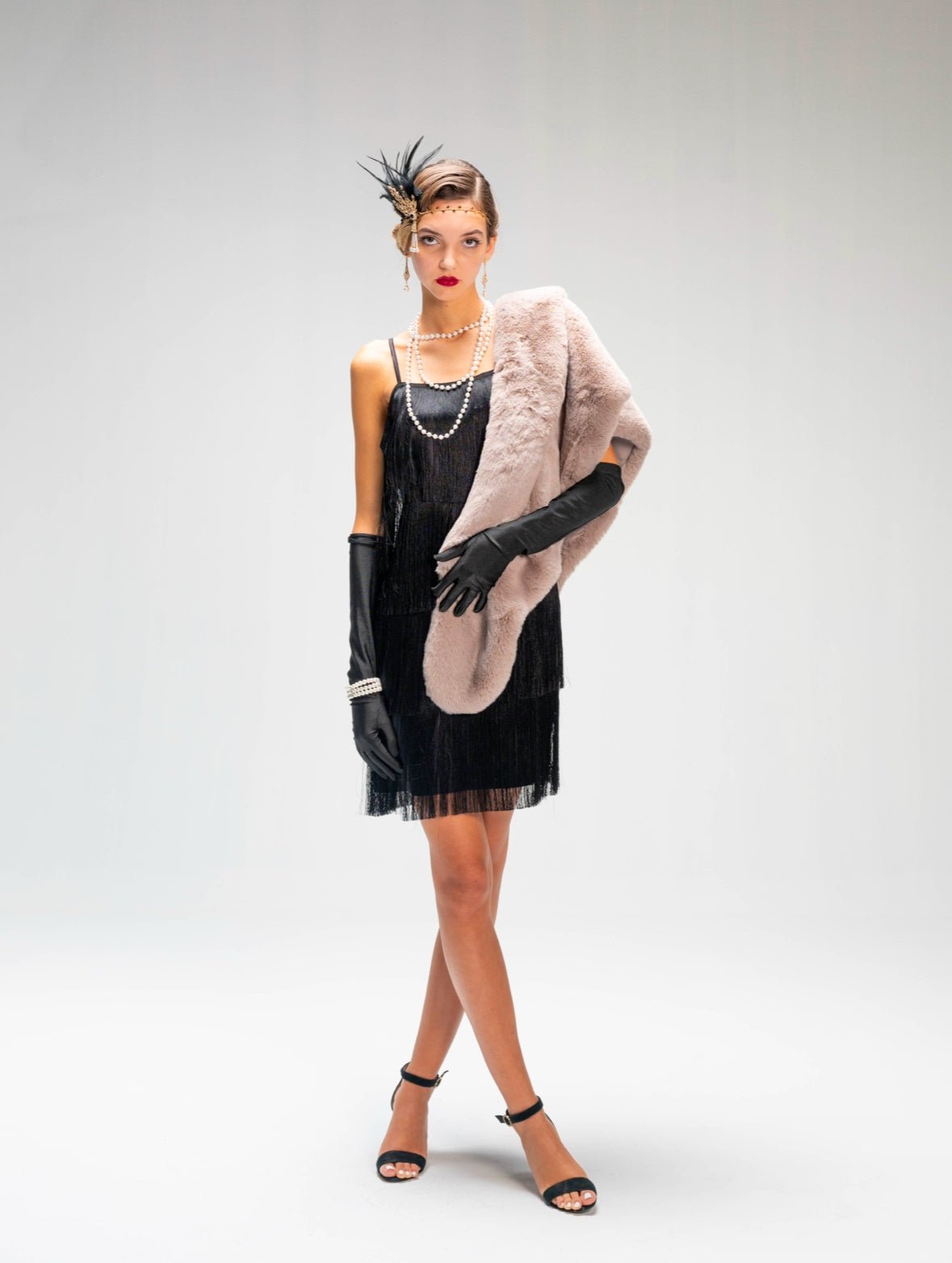The Gatsby fur shawl in grey - ROXO