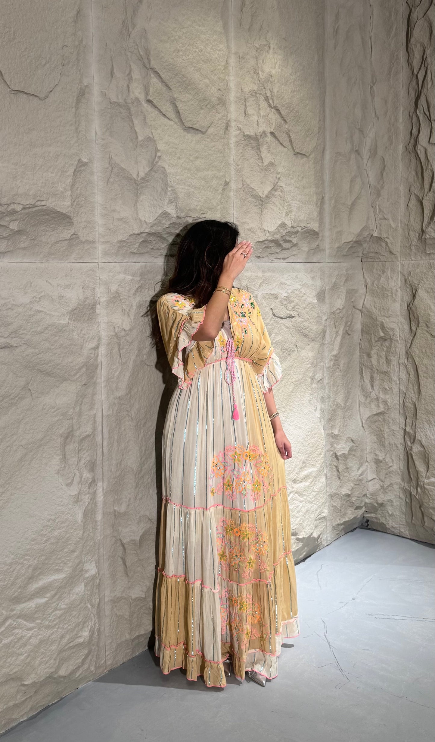 Vanilla dress - hand embroidery - ROXO
