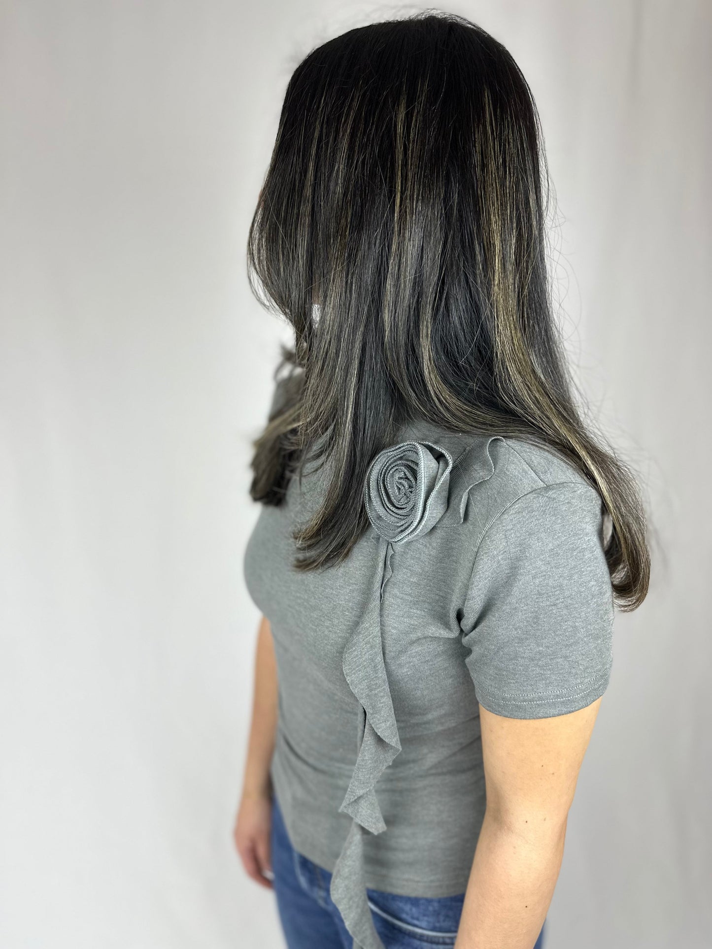 Gray 3d flower top short sleeve - Roxo