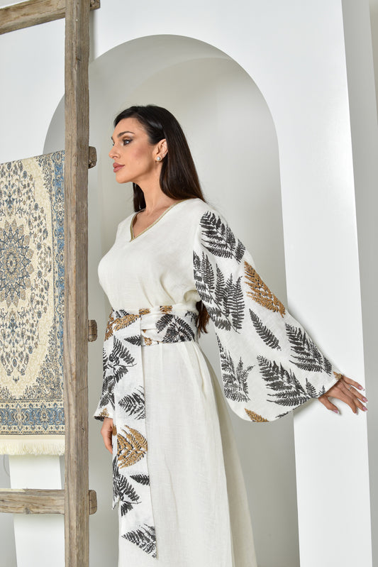 White leaves 🍃 hands.