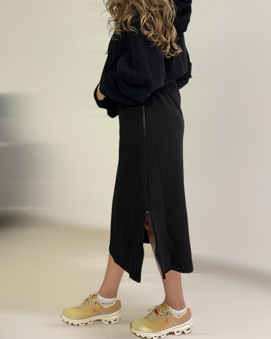 Zip side midi skirt.