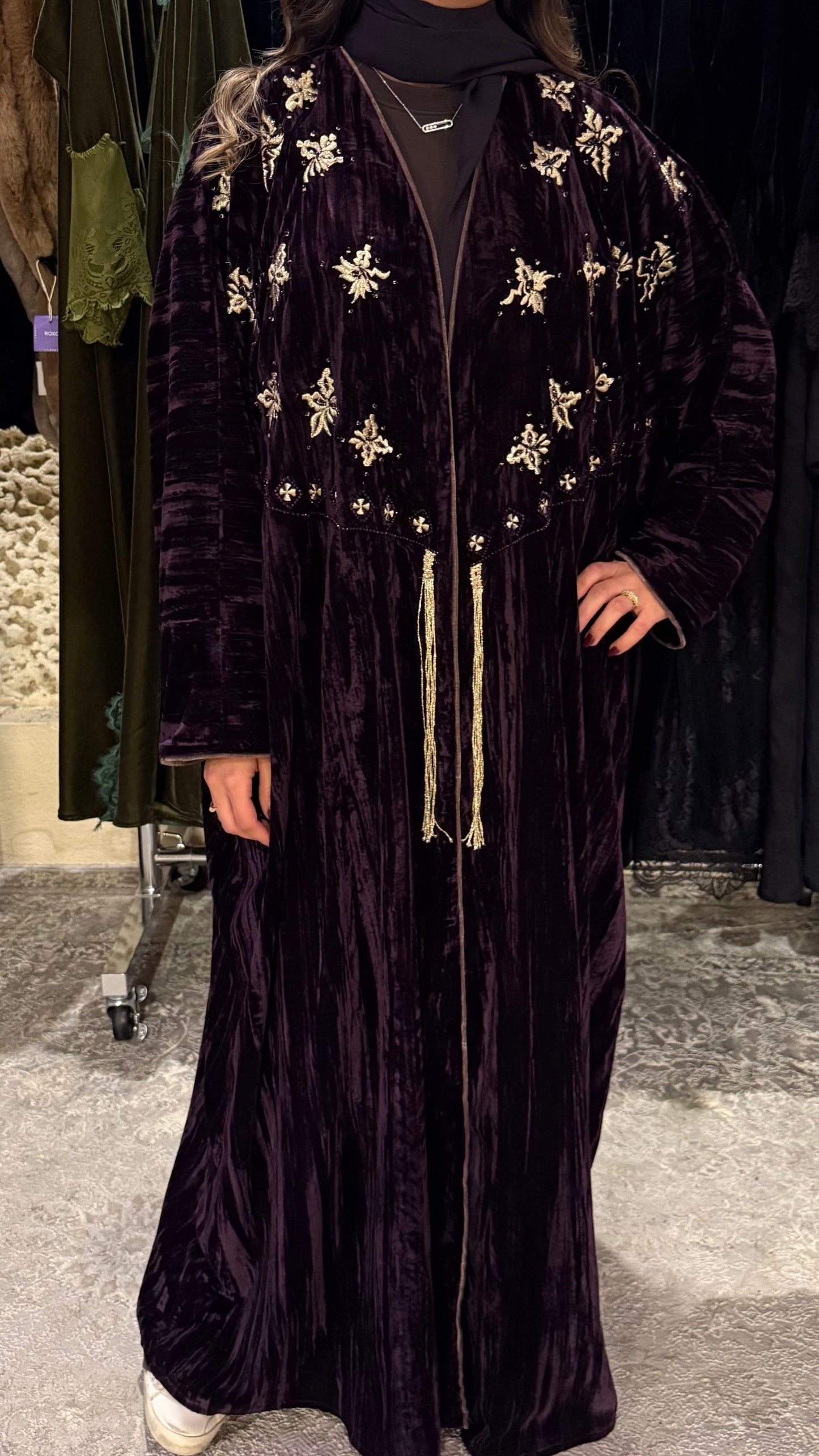 Burgandy Velvet Abaya - ROXO