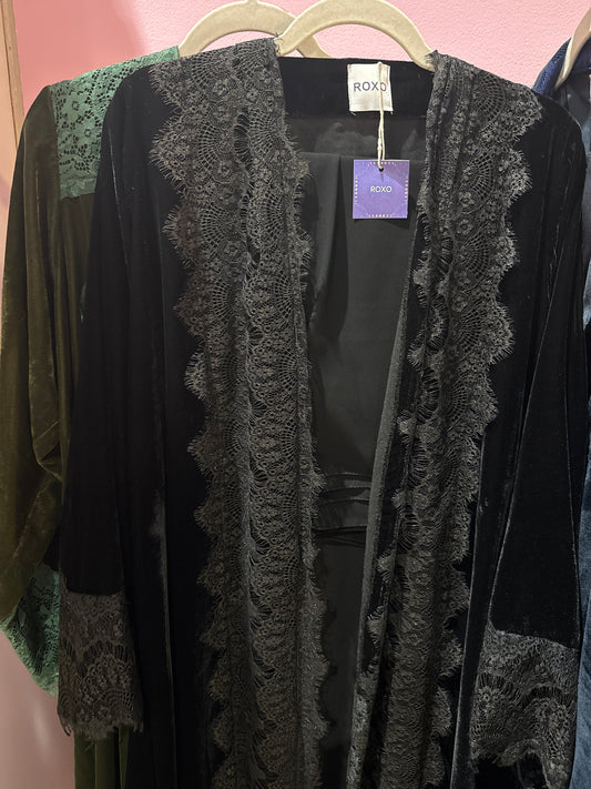 Classic Black Velvet Abaya - ROXO