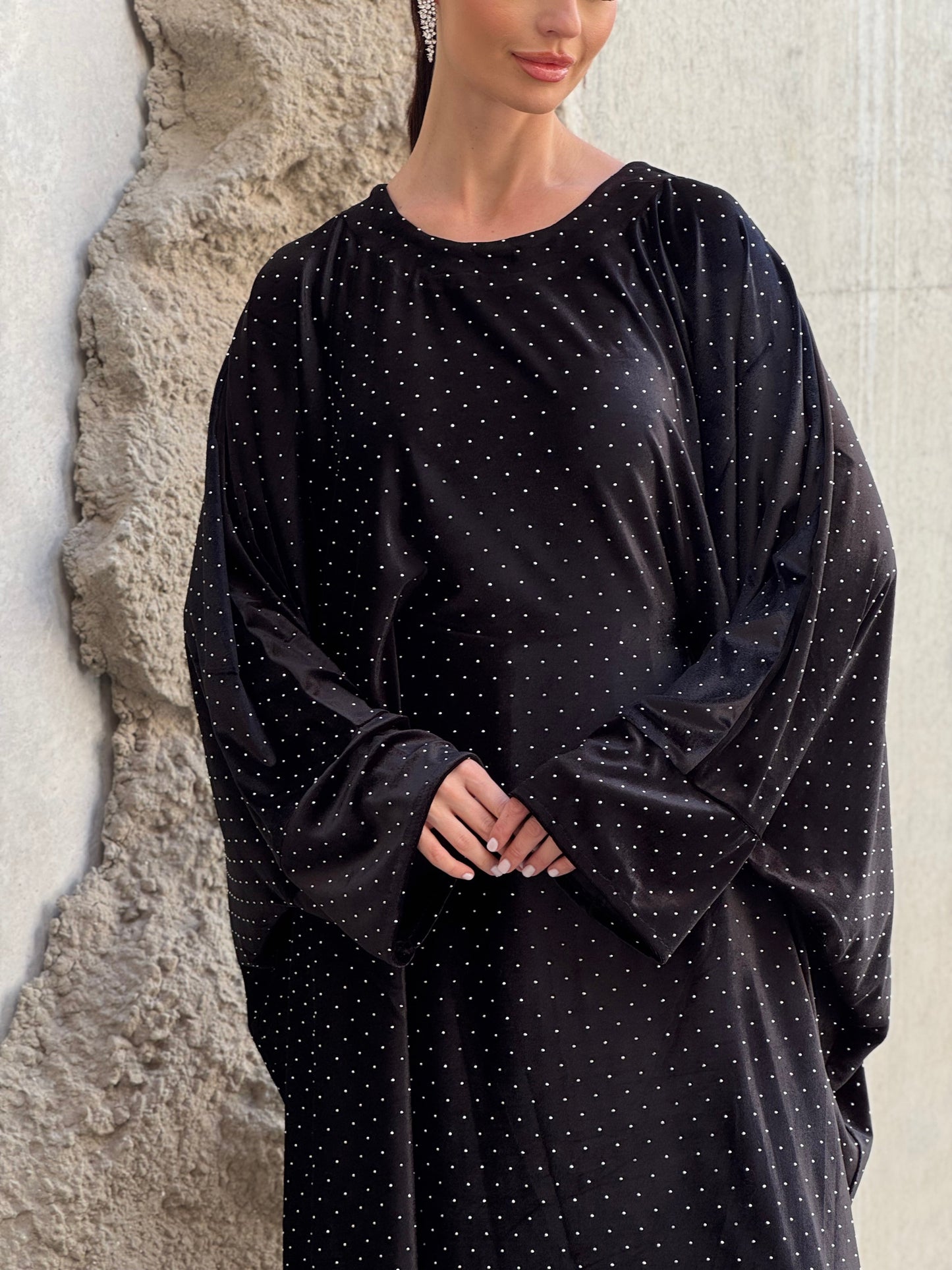 Crystals velvet kaftan in black - ROXO