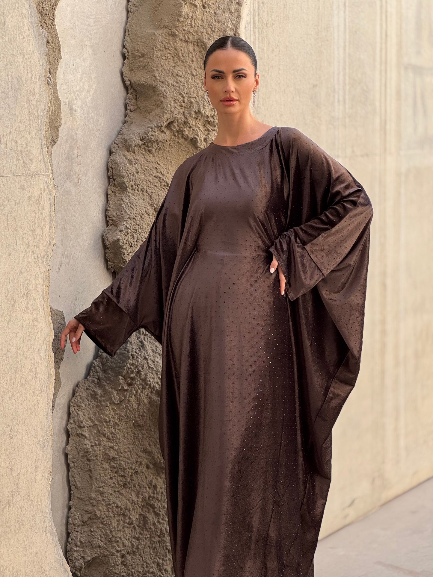 Crystals velvet kaftan in brown - ROXO