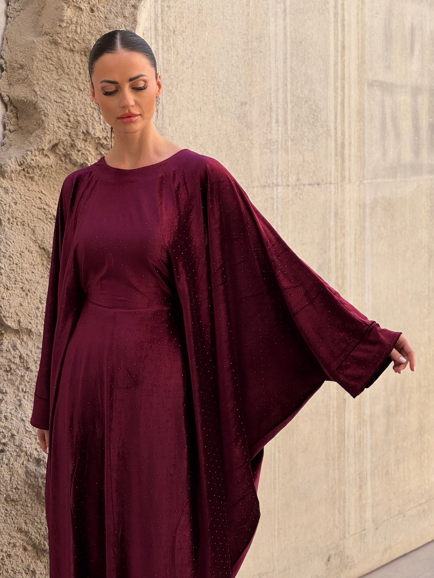 Crystals velvet kaftan in maroon - ROXO