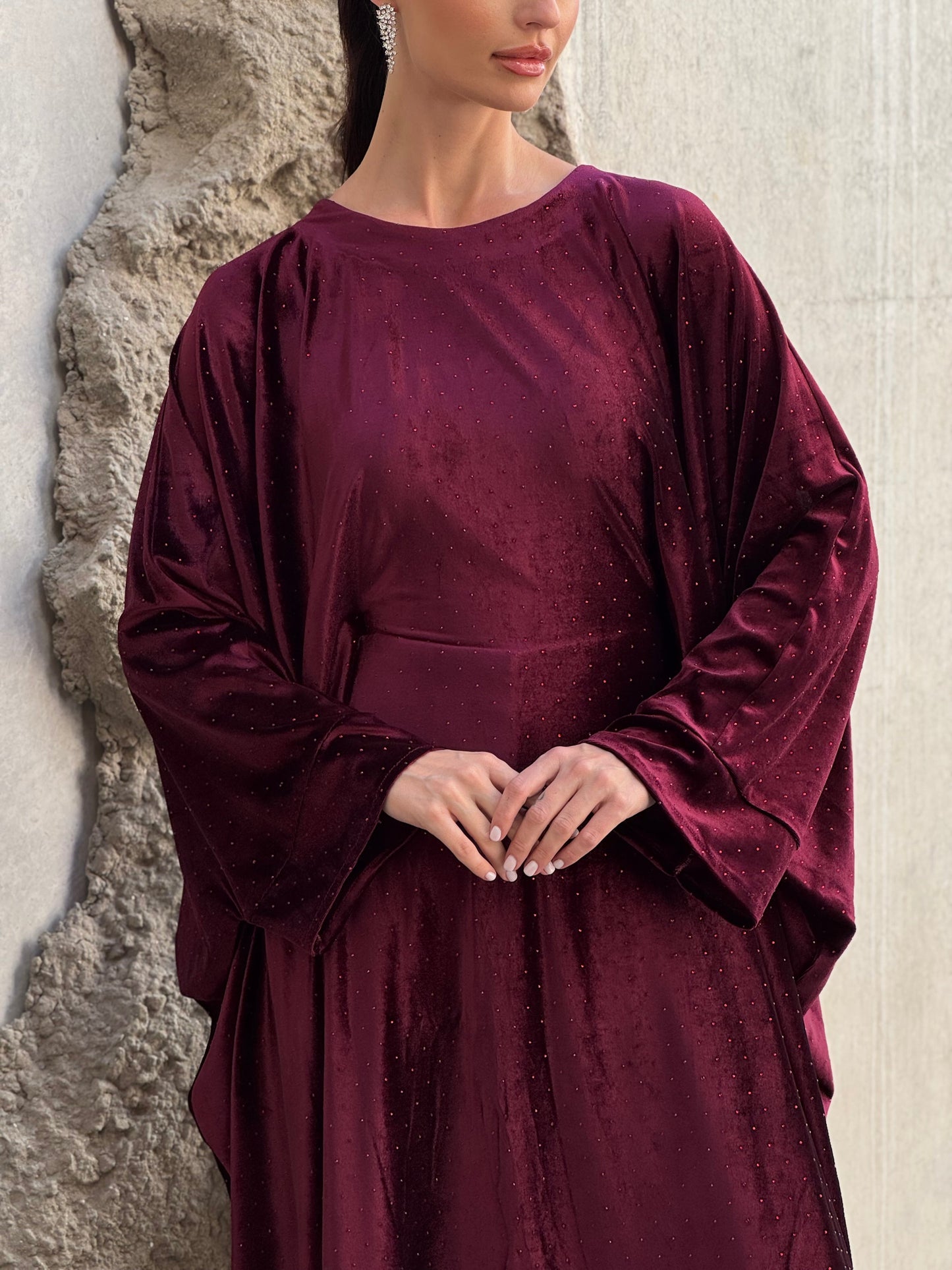 Crystals velvet kaftan in maroon - ROXO