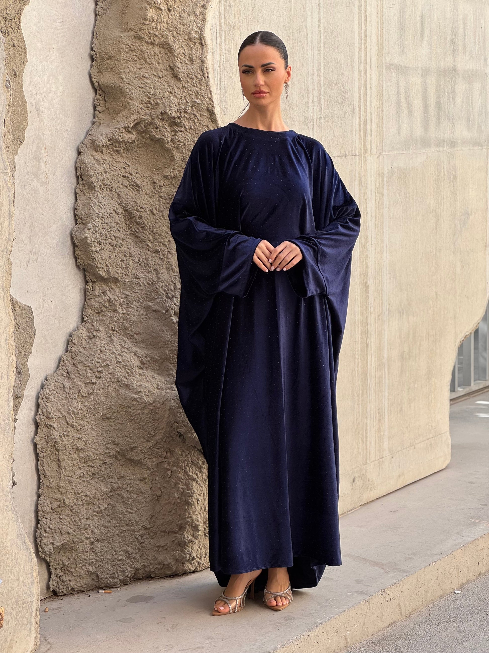 Crystals velvet kaftan in navy - ROXO