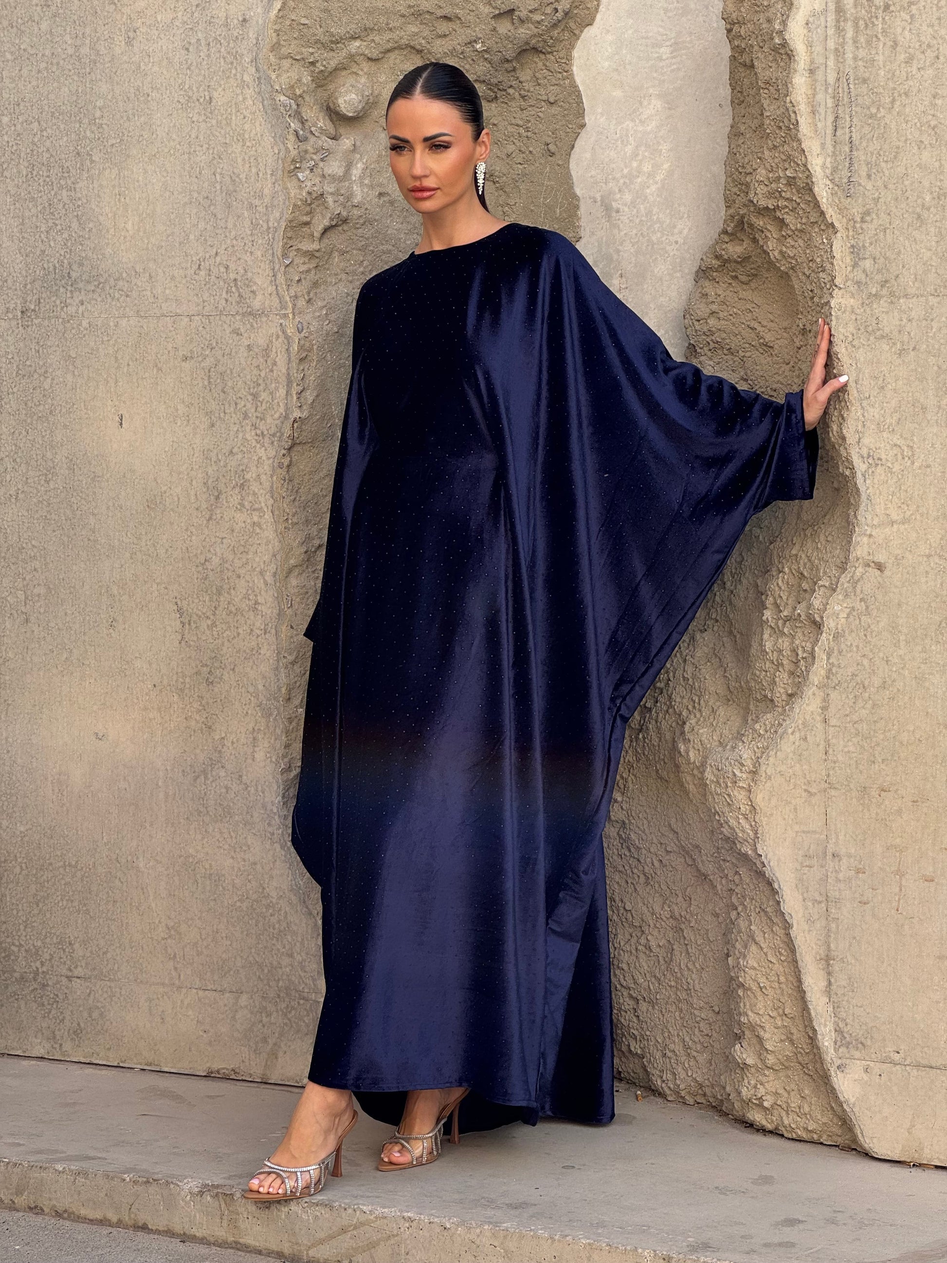 Crystals velvet kaftan in navy - ROXO