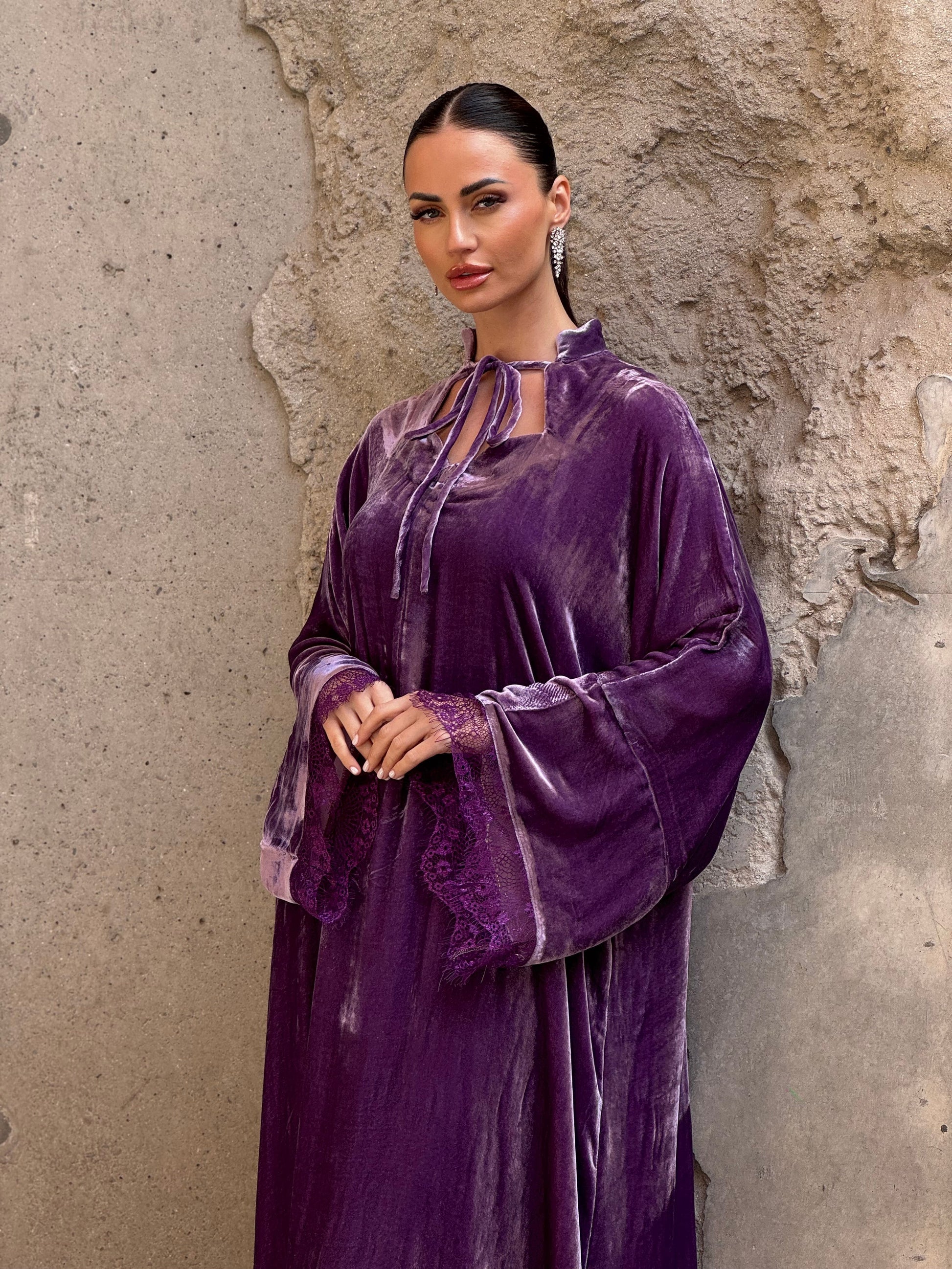 Dantel French Silk velvet kaftan in lilac color - ROXO