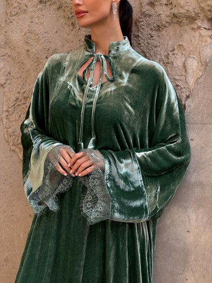 Dantel French Silk velvet kaftan in pistachio color - ROXO