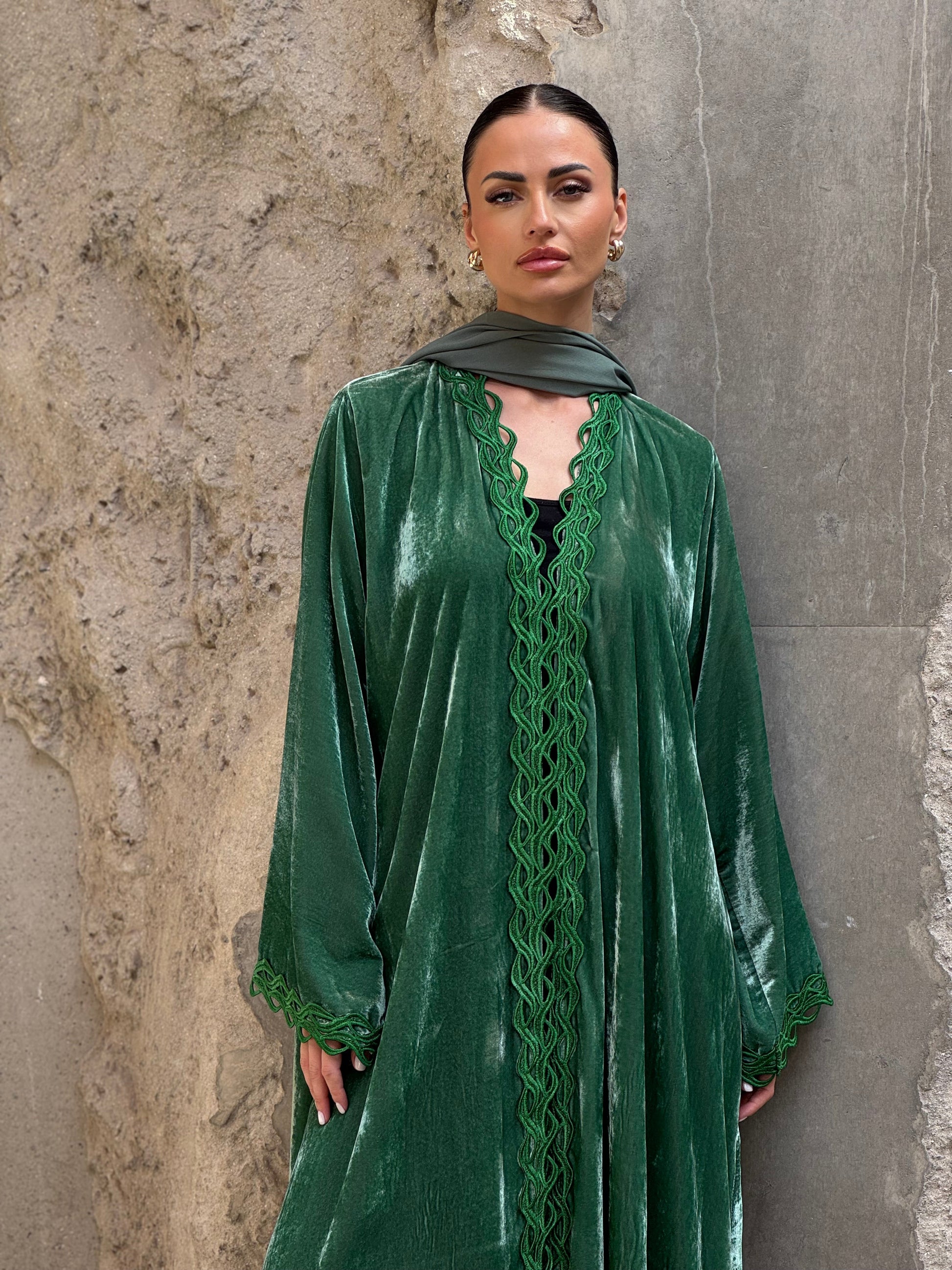 Green Modern French Velvet Abaya - ROXO
