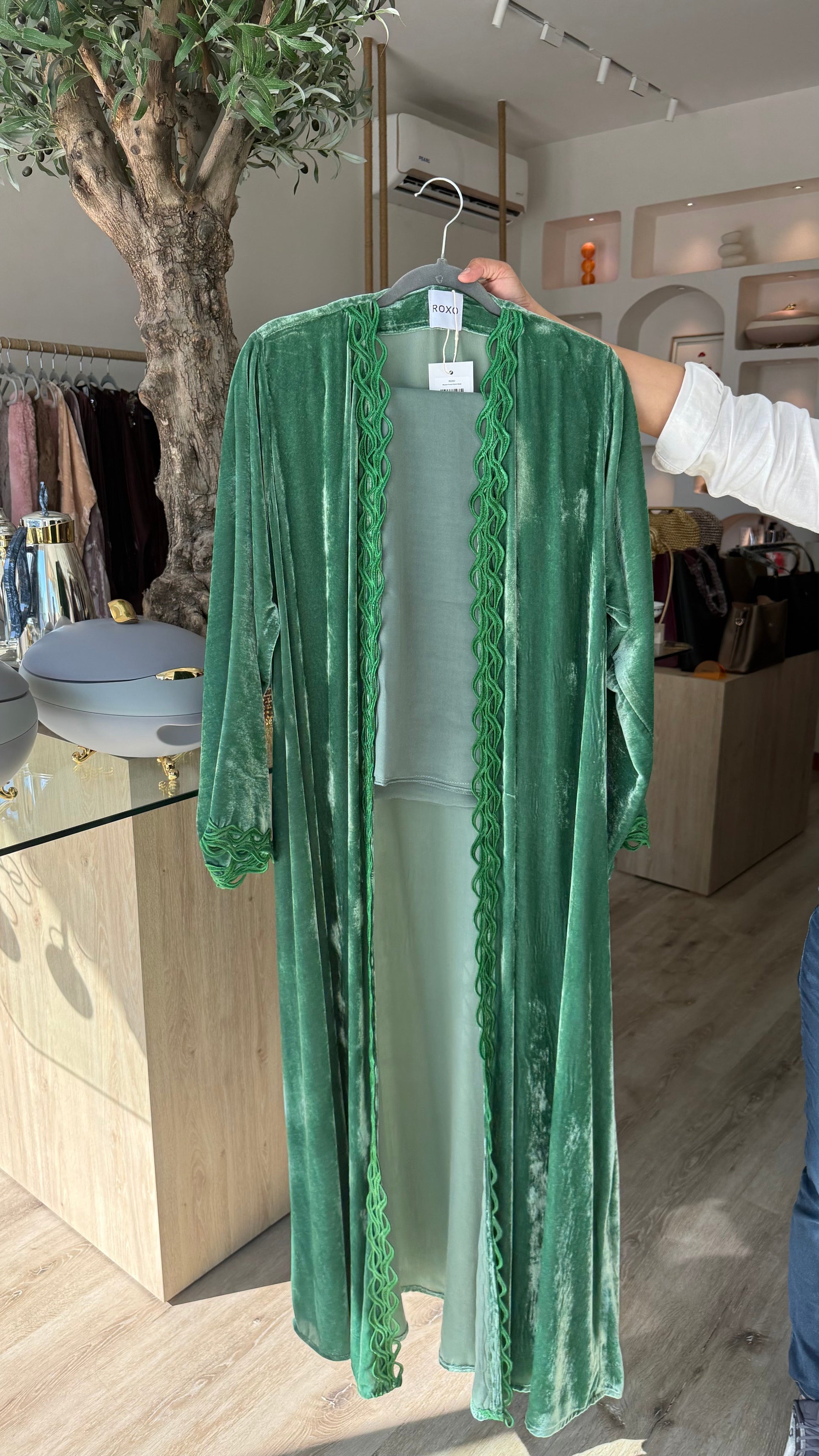 Green Modern French Velvet Abaya - ROXO