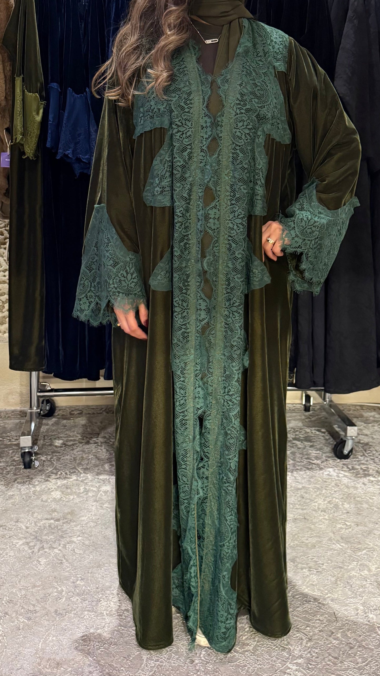 Green Velvet Abaya - ROXO