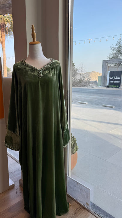 Jewel velvet kaftan in pistachio - ROXO
