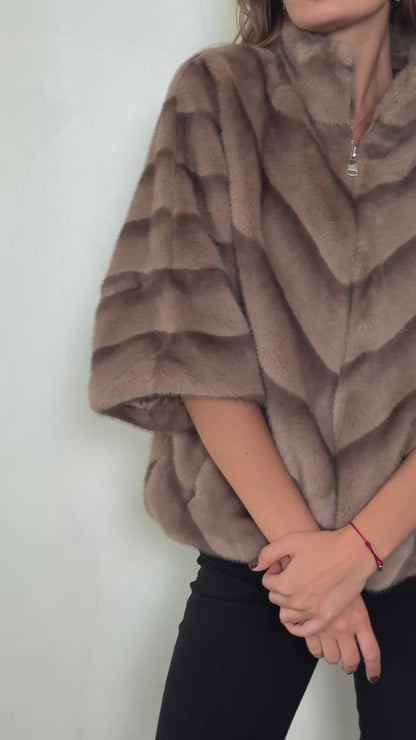 Cape jacket in faux fur