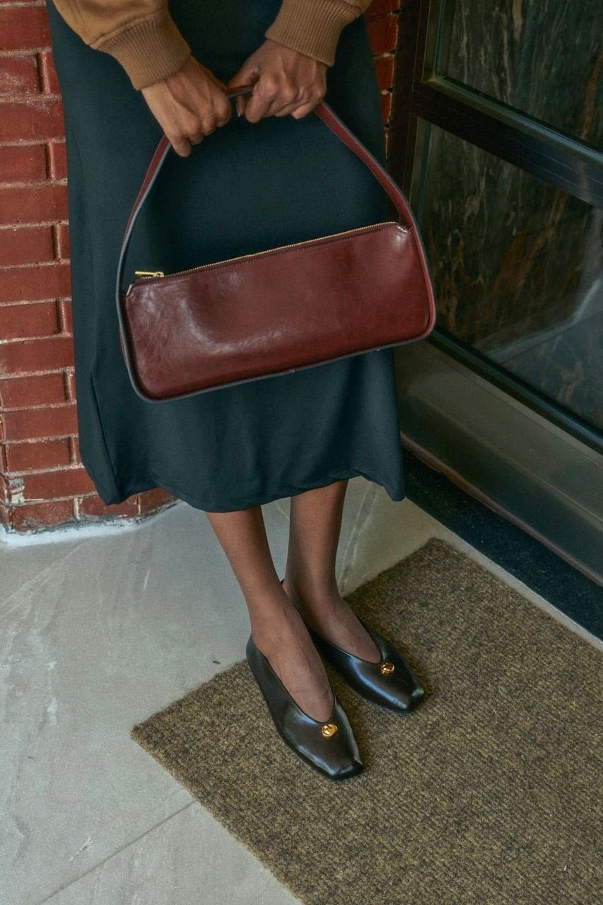 Soft leather ballet flats.