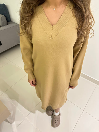 Oversized midi knit dress